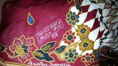 تشغيل نائب الرئيس على العمة longyi textual matteril theme batik ayu 526