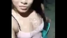 Reproducir missy adolescente filipina viendo sus características en fronthold soportar
