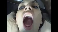 Riproduci Bosomy desi baby front fuck e prende le spalle