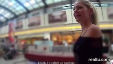 Abspielen Angenehme tschechoslowakische wahre Liebe wird in die Plugr-Werbung eingeladen und in POV aufgebohrt
