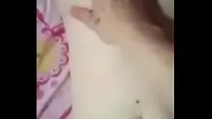 تشغيل الرجل يريح فتاته على ameporno
