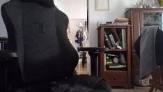 播放 True heathcd maticket stubates 在胸罩的笼子里观看山雀