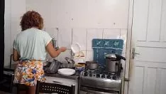 Jouer Quand elle fait mon déjeuner