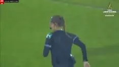 Reproducir Wprognosticate association football wetsearch rain down / f&uacute accent;tbol femenil con lluvia - smartnessas mojadas en la cancha