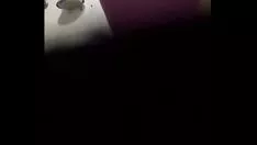 播放 Quay l&eacute 口音；n g&aacute 口音；i tắm