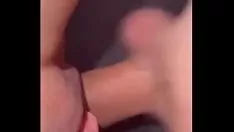 播放 Missy 嘲笑她的男友，他很忙（观看我的演示文稿 @thrstyc）
