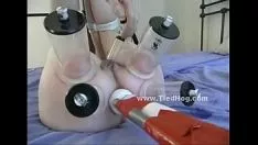 চালান স্বর্ণকেশী দড়ি মধ্যে সীমাবদ্ধ পায়