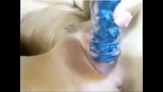 Afspelen Hete tiener masturbeert op juliacams.com