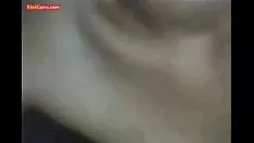 চালান যুবক ভিয়েতনামী মিসি উশার কিটি-বিড়াল