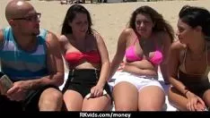 Jouer Hot show-off gfs sont de l'argent professionnel dans faboutme populace fucworld-beater 9
