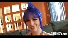 Jouer Emo bébé avec des tatouages ​​211