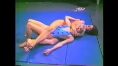 Reproduzir Combate Danseuse