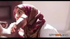 Играть Большой черный член рвёт миниатюрного подростка 0471