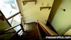 Abspielen Die junge, unerfahrene Person Tribade hat ihre schnelle, sanfte Blüte durchdrungen 8