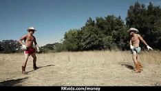 Play Surprising euro adolescent gets spill the beansed in to gift a squanderjob for cash in 22