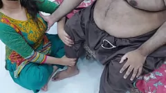 Afspelen Stap Dochter's voetmassage wordt X-Rated: Exotic Sobia Nasir in Indian-Pakistani Porno