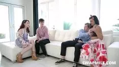 播放 Treadmoms 切换 tsuccessor 楼梯来指导他们什么感觉希望他妈的真正的女人味 - 美分理发师，杰西卡瑞安